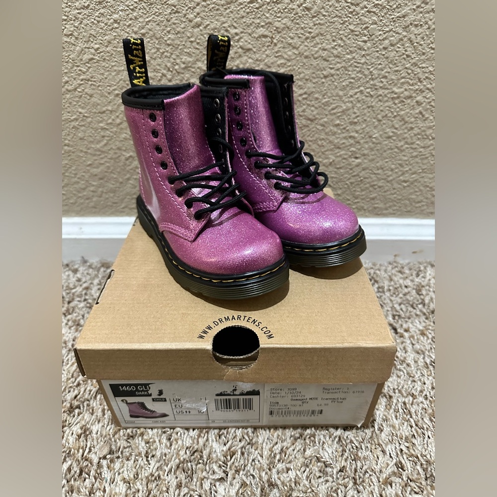 DR. MARTEN’s Dark Pink — Coated Glitter boots